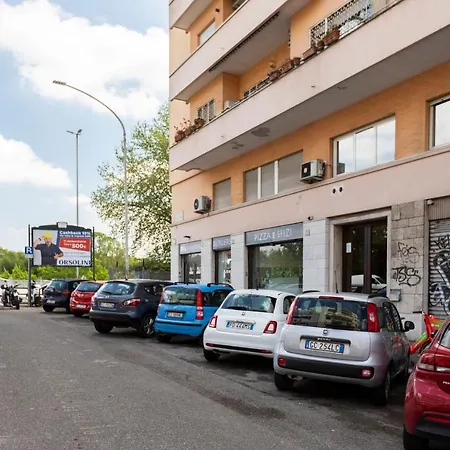 Residenza Testaccio 3* ローマ